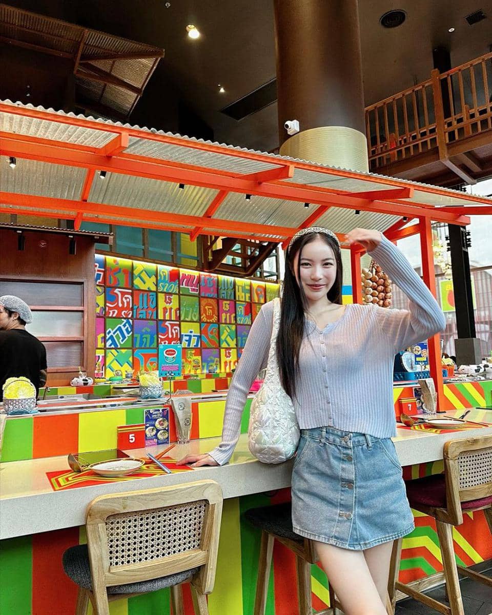 outfit Mook Worranit (instagram.com/mookworranit)