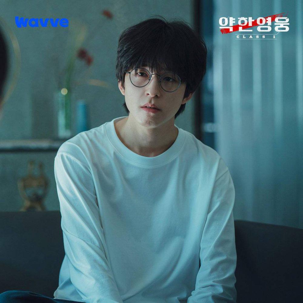 Hong Kyung dalam drama Weak hero Class 1 (dok. Wavve/Weak Hero Class 1)