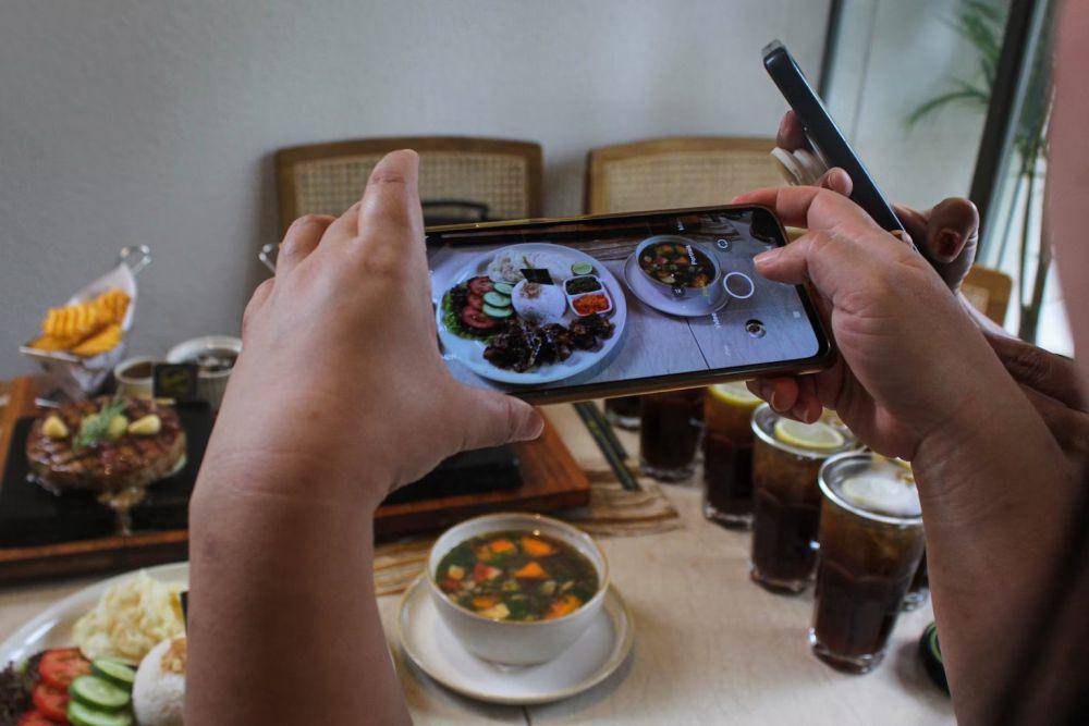 ilustrasi bisnis kuliner (unsplash.com/Cecep Rahmat)