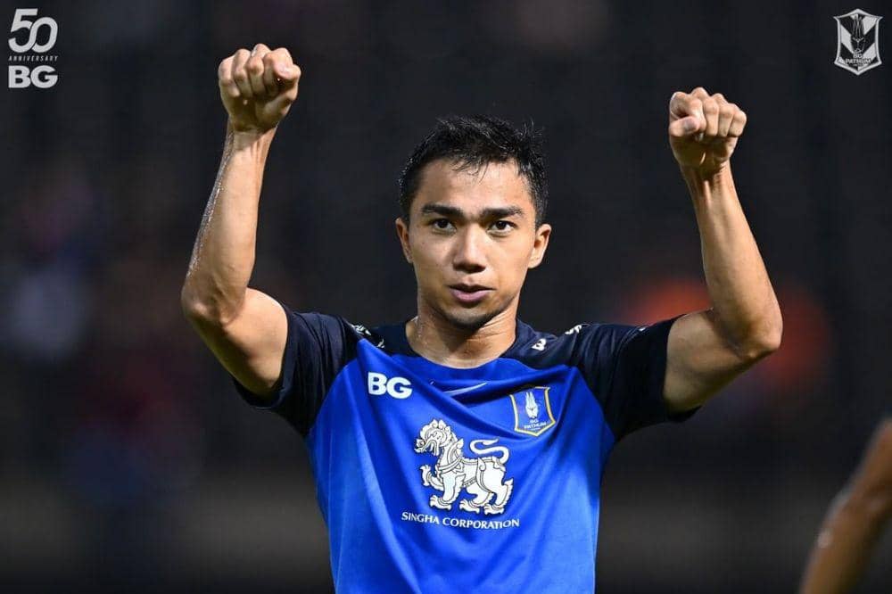 Pemain BG Pathum United, Chanatip Songkrasin, dalam laga perempat final Piala Liga Thailand melawan Ratchaburi FC yang berlangsung pada 24 April 2024. (Instagram.com/bgpu_official)