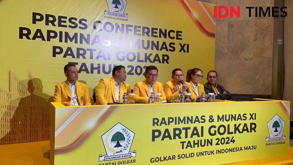 Ngabalin Klaim Ada Usulan Jokowi Jadi Ketua Dewan Pembina Golkar