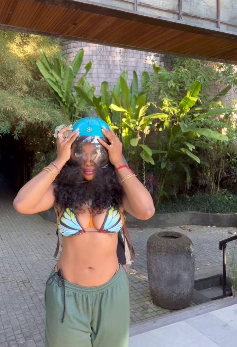 potret Sza sedang liburan di Bali (instagram.com/sza)