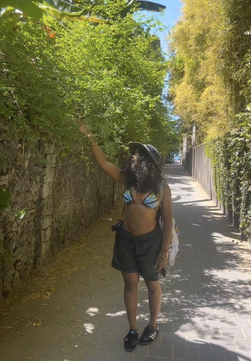 potret Sza sedang liburan di Bali (instagram.com/sza)