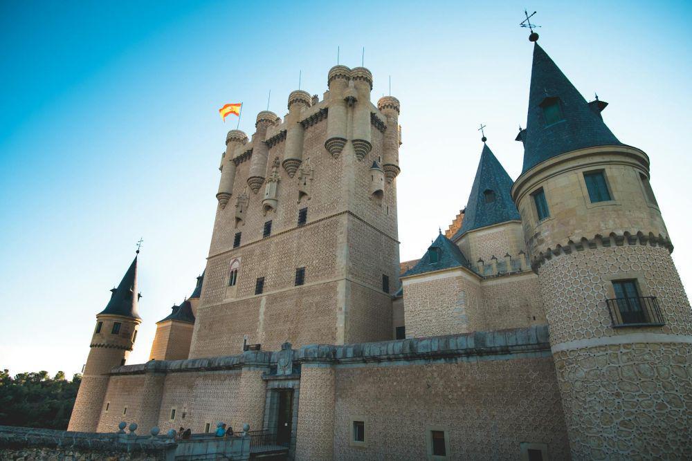 Kastil Alcazar (pexels.com/Jo Kassis)