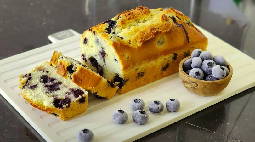 blueberry bread (YouTube.com/Cooking with Hel)