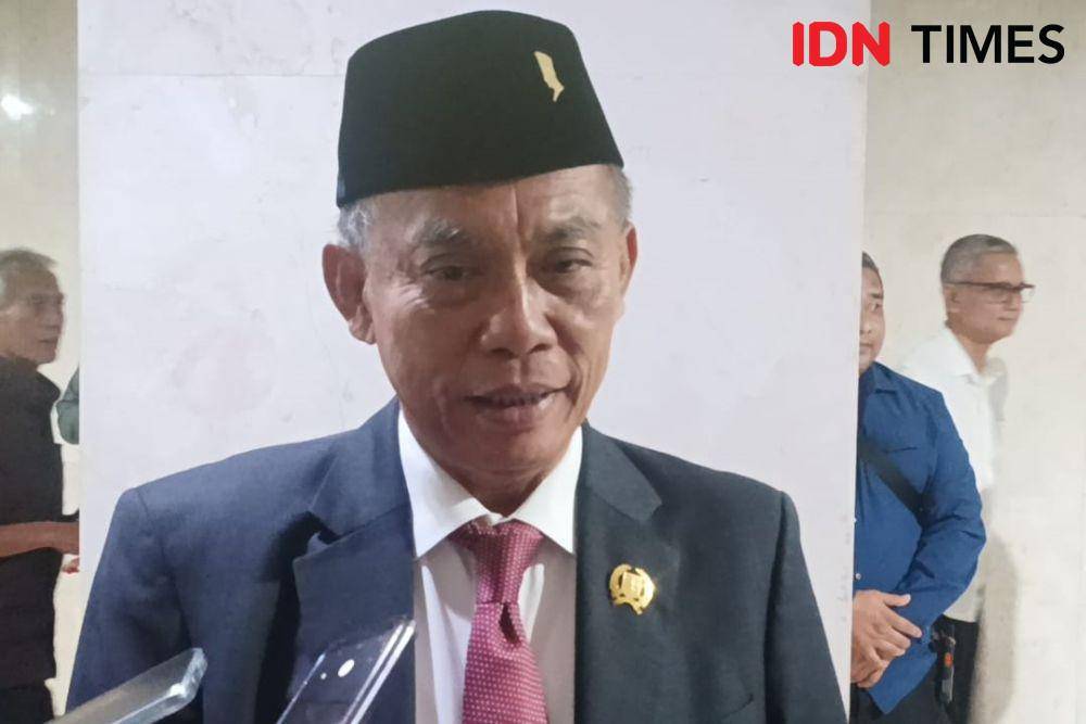 Ketua DPRD Jakarta, Prasetyo Edi Marsudi di Gedung DPRD DKI jakarta, Selasa (20/8/2024). (IDN Times/Dini Suciatiningrum)