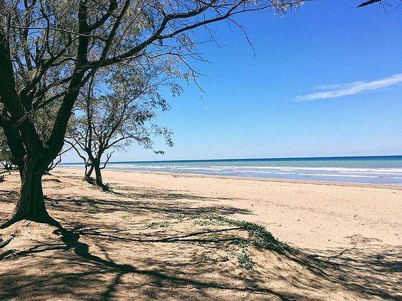 aktivitas seru yang ada di Pantai Kalbano Kupang, NTT (instagram.com/evinnoverisa)