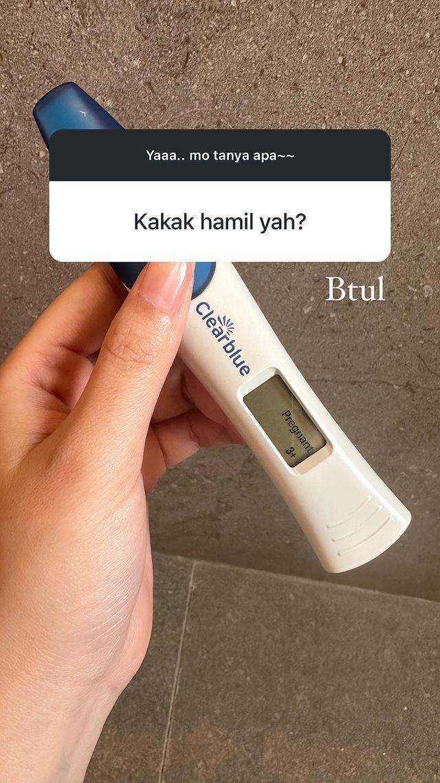 potret Rigen dan istri umumkan hamil anak ketiga (instagram.com/indahningtys)