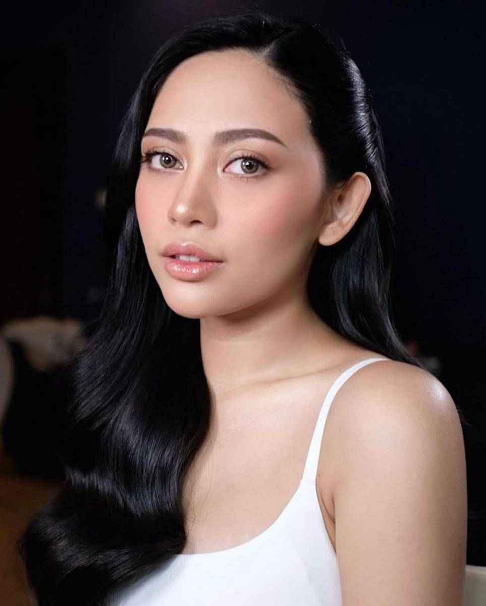 inspirasi makeup soft natural ala Rachel Vennya (instagram.com/rachelvennya)