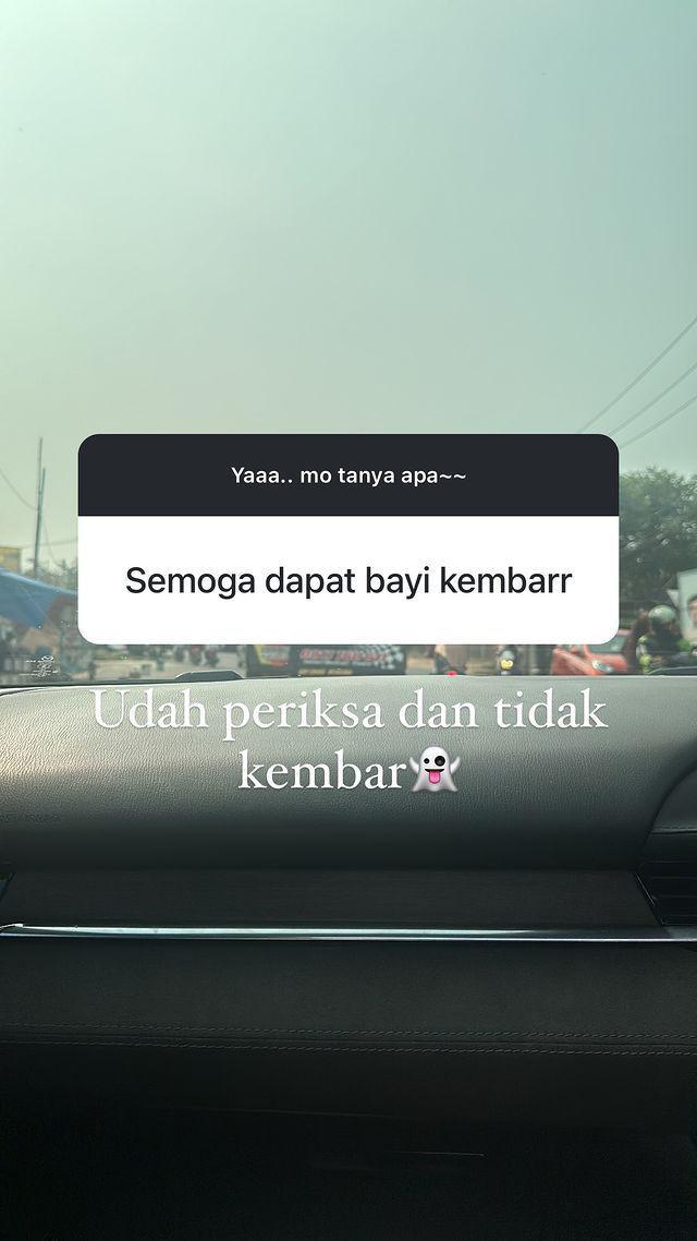potret Rigen dan istri umumkan hamil anak ketiga (instagram.com/indahningtys)