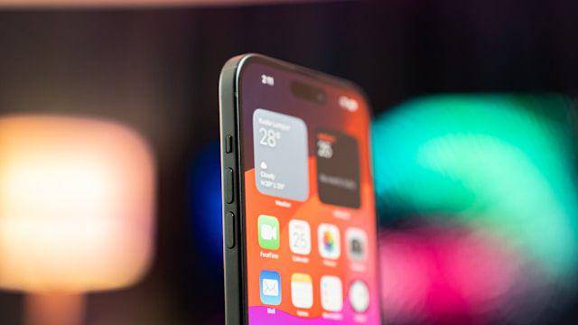 ilustrasi iPhone 15 Pro Max (apple.com)