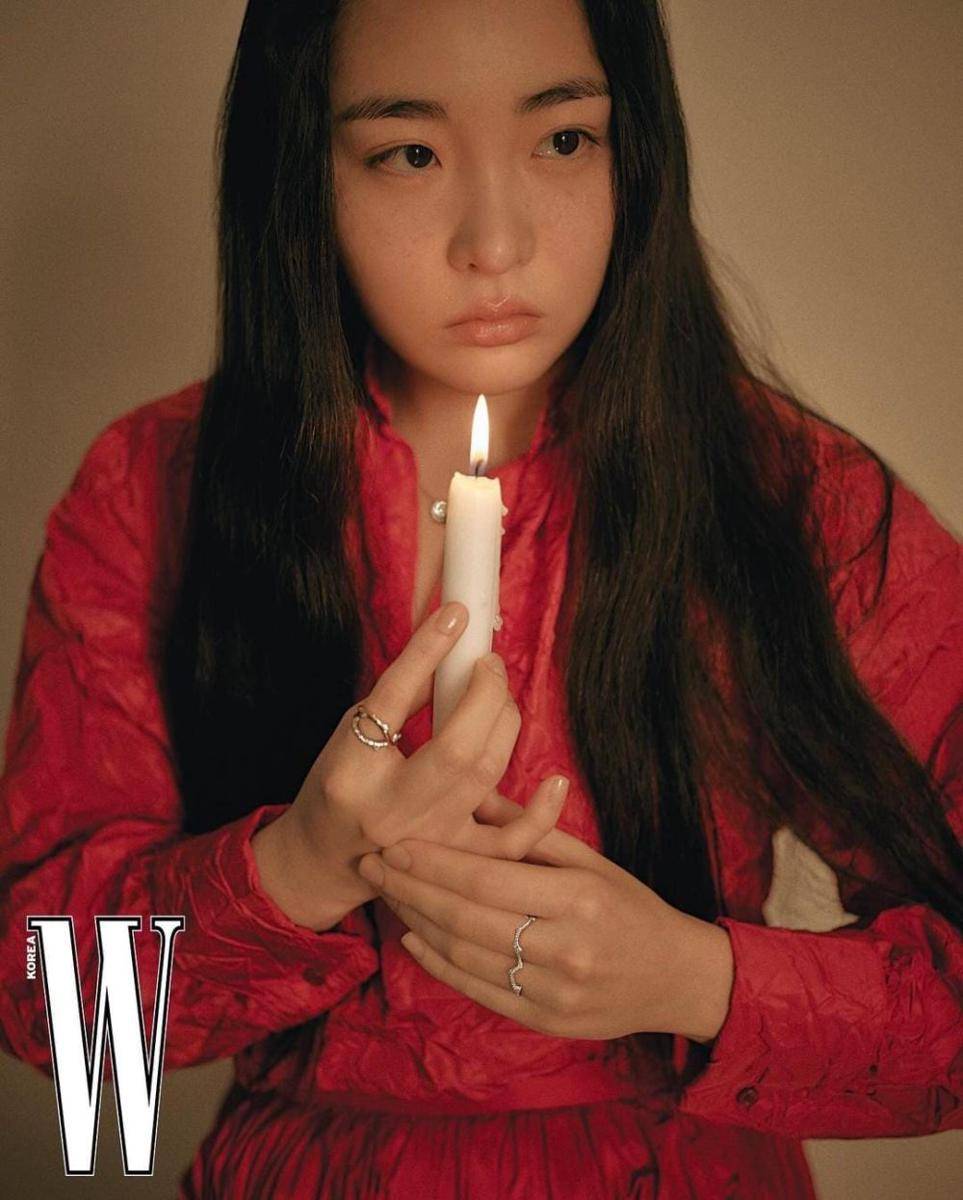 Kim Min Ha (instagram.com/minhakim__)
