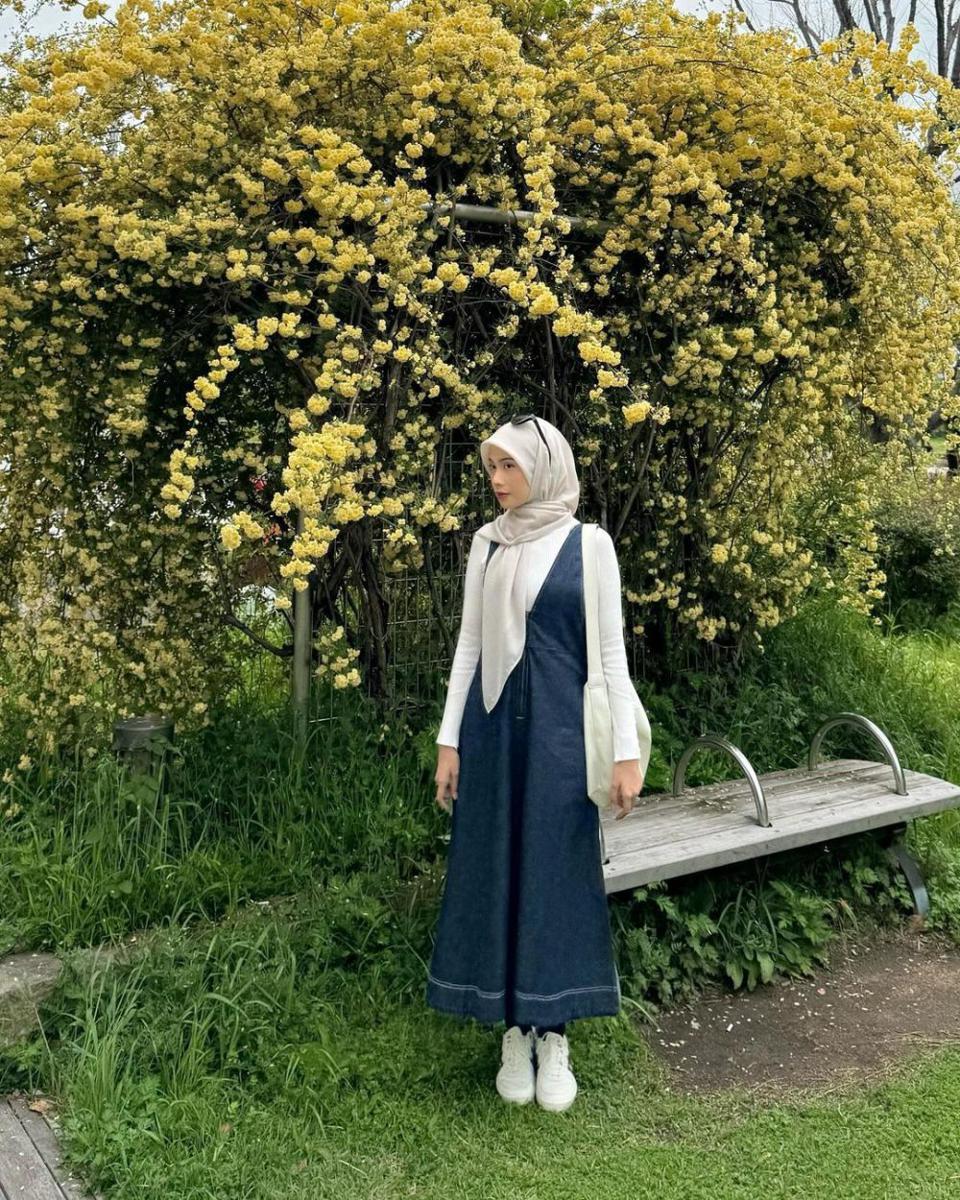 mix and match outfit hijab yang instagramable (instagram.com/ ameliandanii)