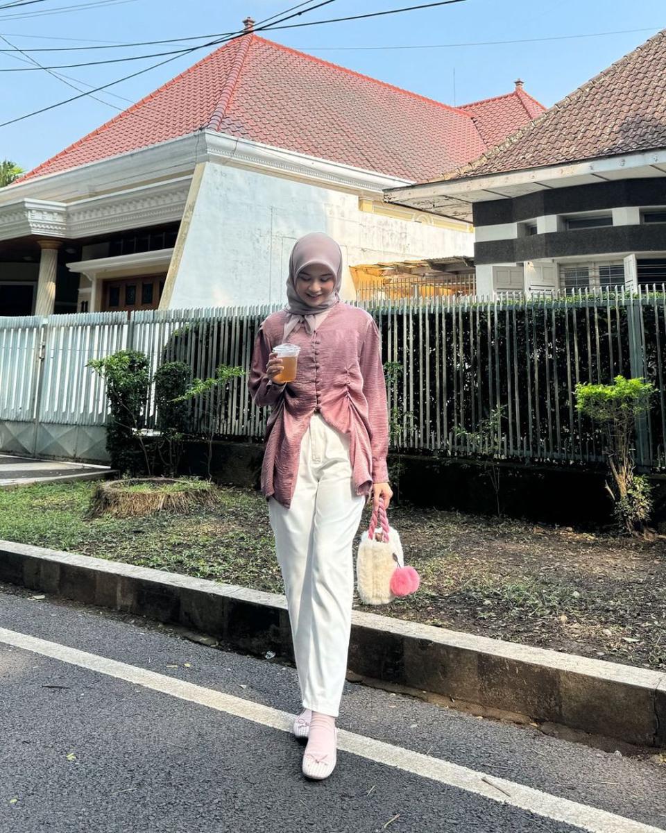 mix and match outfit hijab yang instagramable (instagram.com/ameliandanii)
