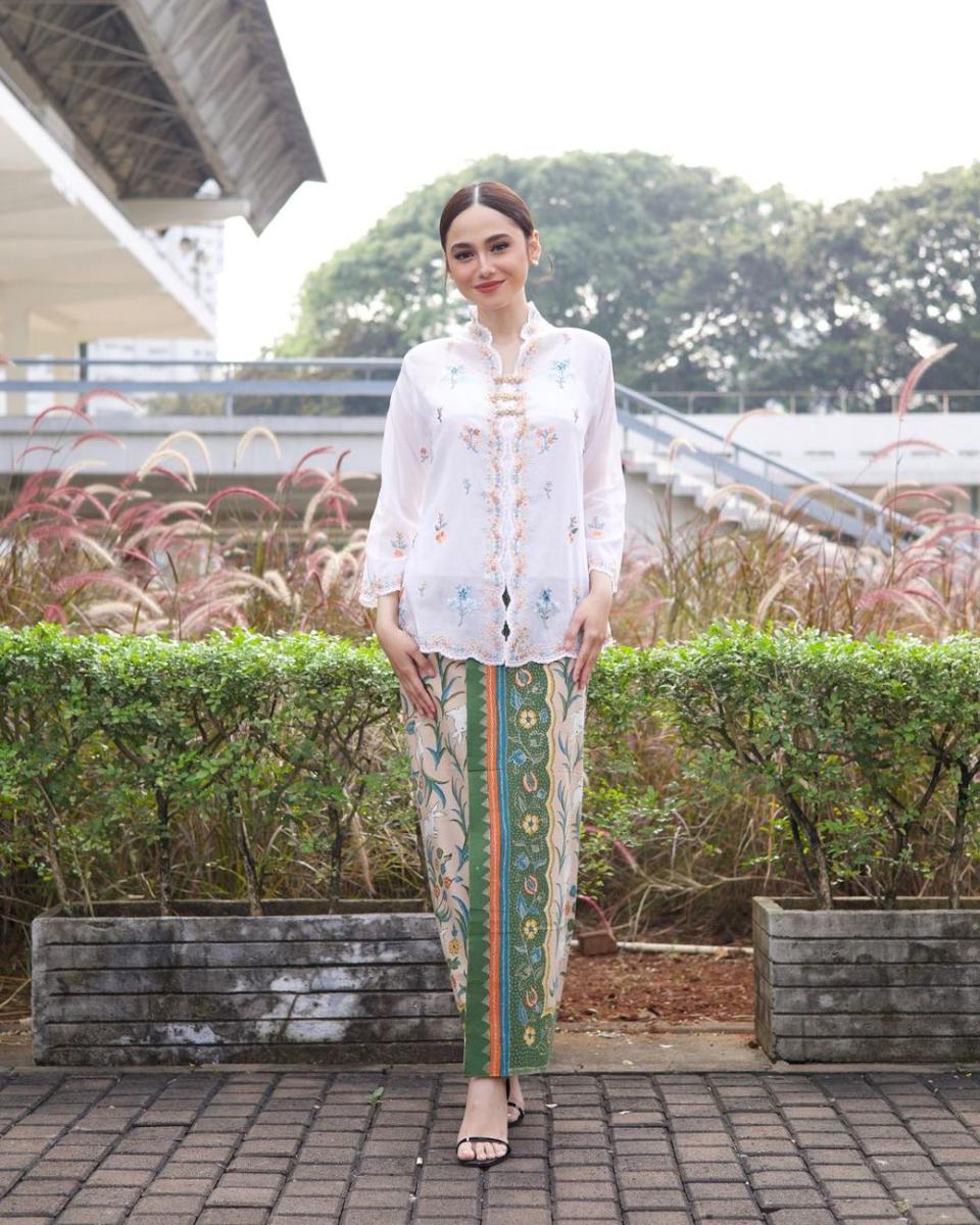 style kebaya tradisional yang timeless (instagram.com/syifahadju)