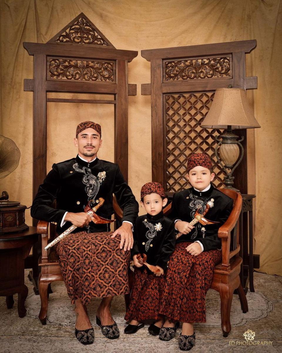 Potret keluarga Jessica Iskandar (instagram.com/inijedar)
