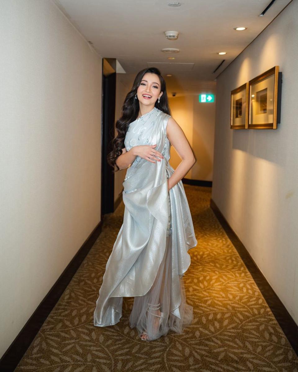 potret Megan Domani di gala premiere film Azzamine (instagram.com/megandomani1410)
