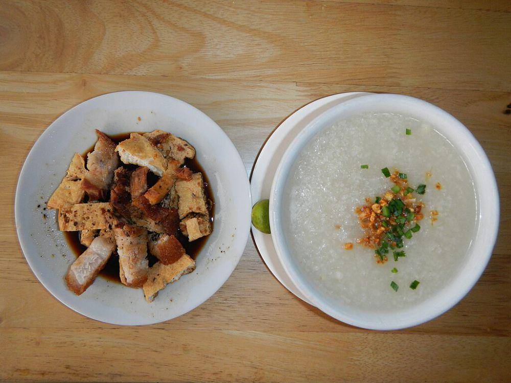 lugaw (commons.wikimedia.org/Ramon FVelasquez)