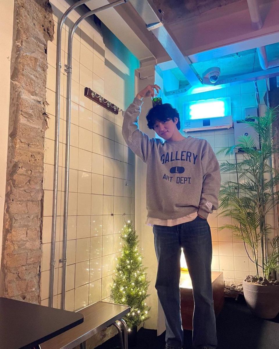 OOTD Bong Jaehyun (instagram.com/__bongjaehyun___)