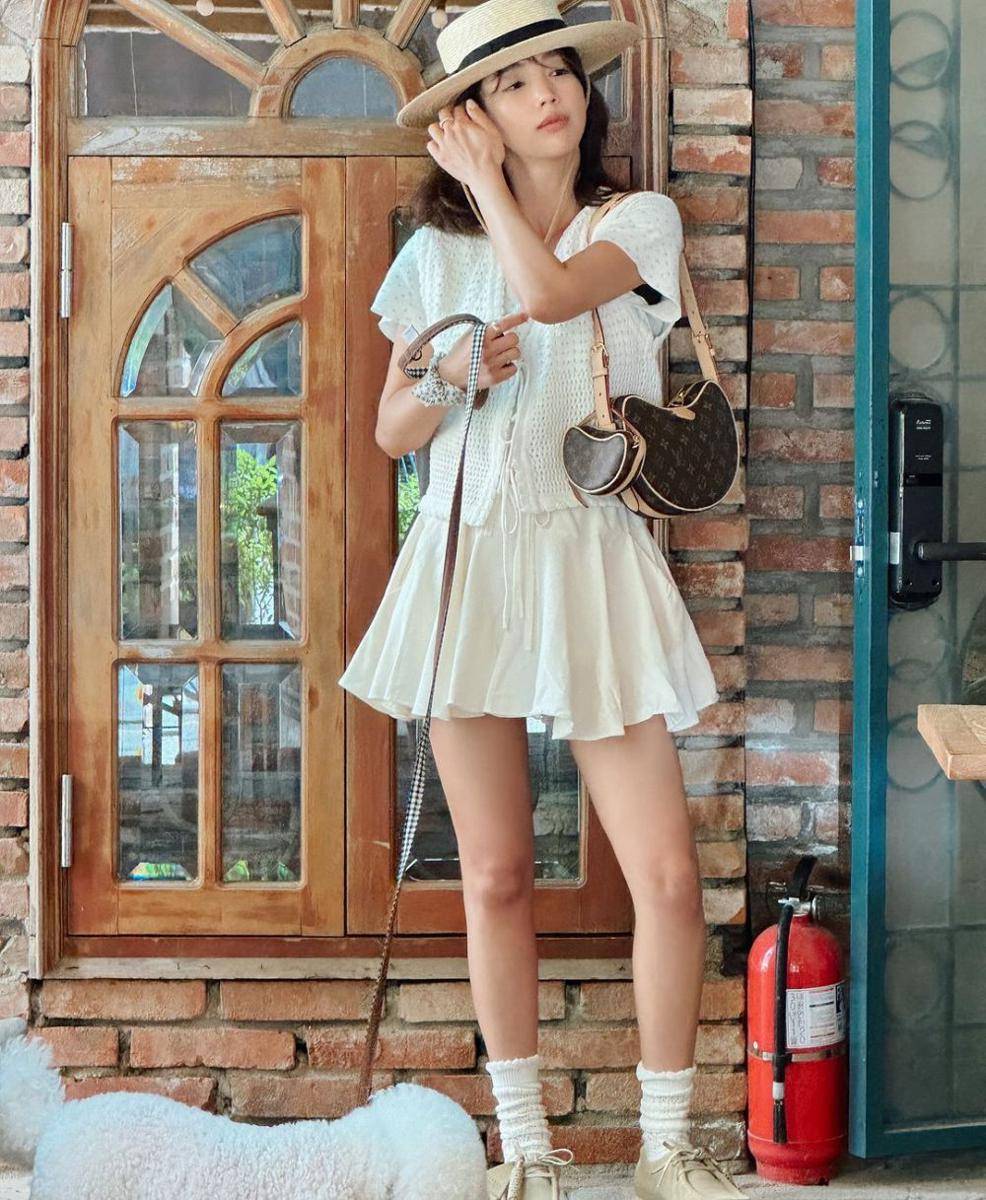 ide styling rok ala Ki Eun Se (instagram.com/kieunse)