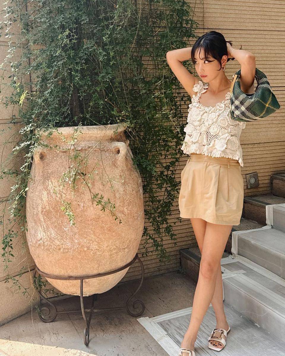 ide styling rok ala Ki Eun Se (instagram.com/kieunse)