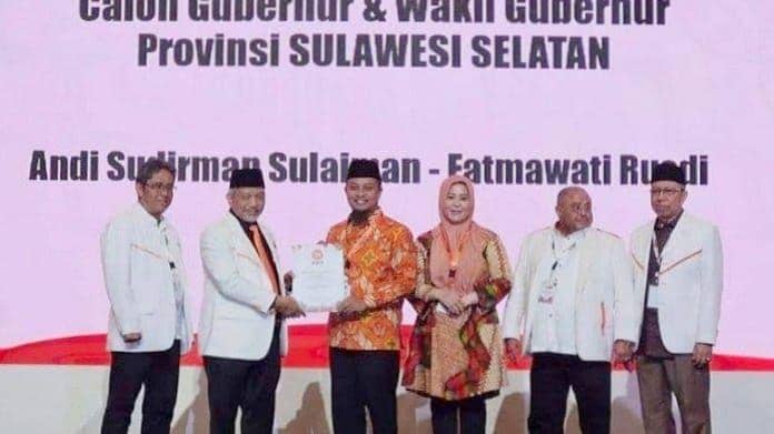 PKS memberikan surat rekomendasi pencalonan untuk Andi Sudirman Sulaiman-Fatmawati Rusdi di Pilgub Sulsel 2024. (Dok. Istimewa)