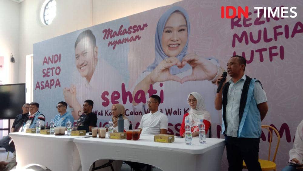 Pasangan Bakal Calon Wali Kota dan Wakil Wali Kota Makassar, Andi Seto Gadhista Asapa - Rezki Mulfiati Lutfi, Rabu (21/8/2024). IDN Times/Ashrawi Muin