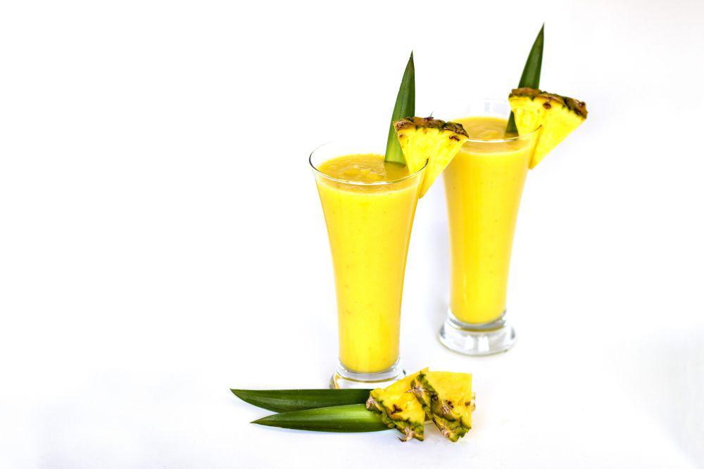 ilustrasi smoothie nanas dan grapefruit (pixabay.com/TesaPhotography)