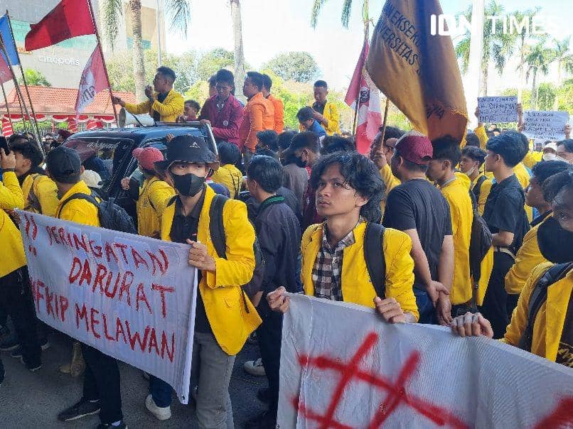 Mahasiswa Sumsel Layangkan Tuntutan Untuk Dibawa ke Senayan