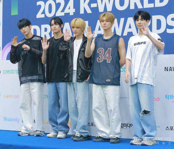 potret idol hadiri K-WORLD DREAM AWARDS 2024 (dok. Stardaily News)