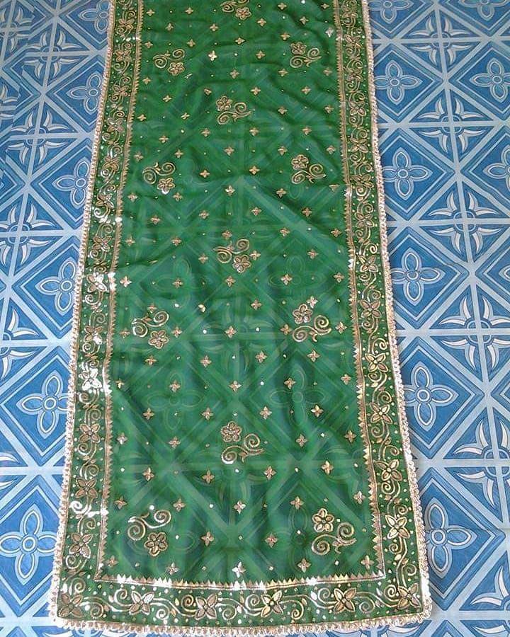 Motif Tudung Manto (facebook.com/Makka Trip)