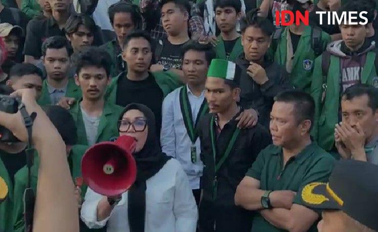 Dikepung Mahasiswa, Ketua DPRD Sulsel Janji Kawal Putusan MK