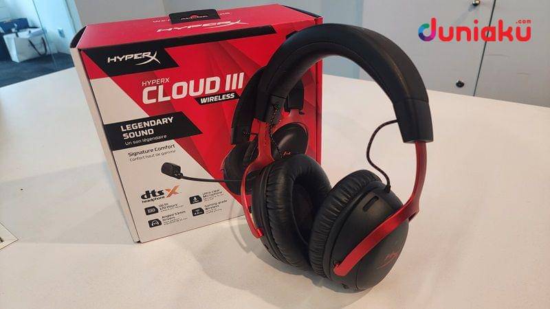 Foto HyperX Cloud III, diambil Dimas Ramadhan. (Duniaku.com/Dimas Ramadhan)