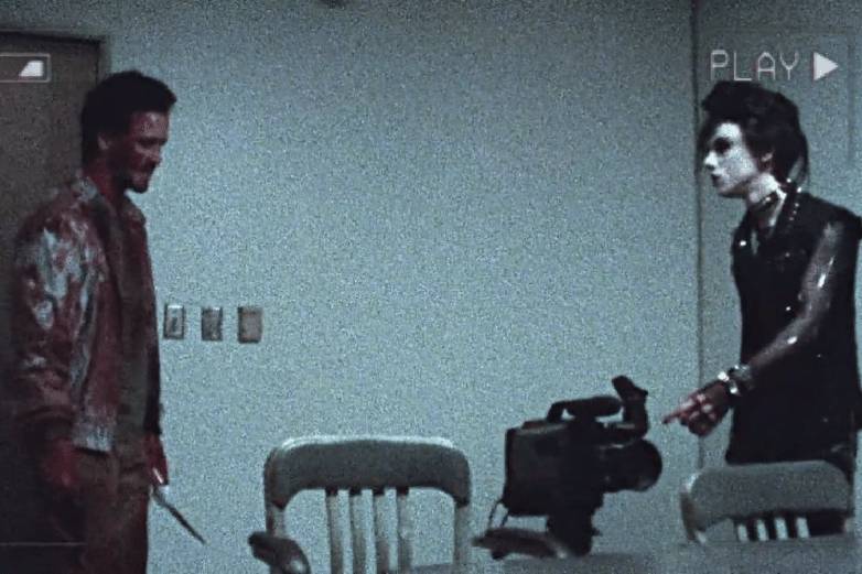 adegan dalam segmen Dreamkill. (dok. Shudder/V/H/S/85)