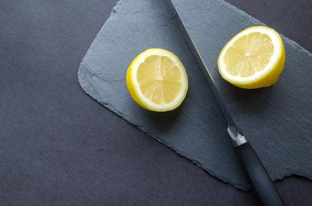 ilustrasi lemon (pexels.com/Lukas)