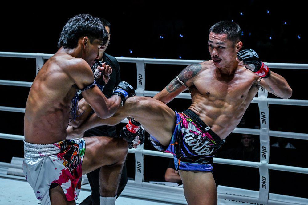 Duel Antar Jagoan Muay Thai Tuan Rumah Puncaki ONE Friday Fights 76