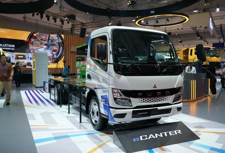 Mitsubishi ecanter (ktbfuso.co.id)