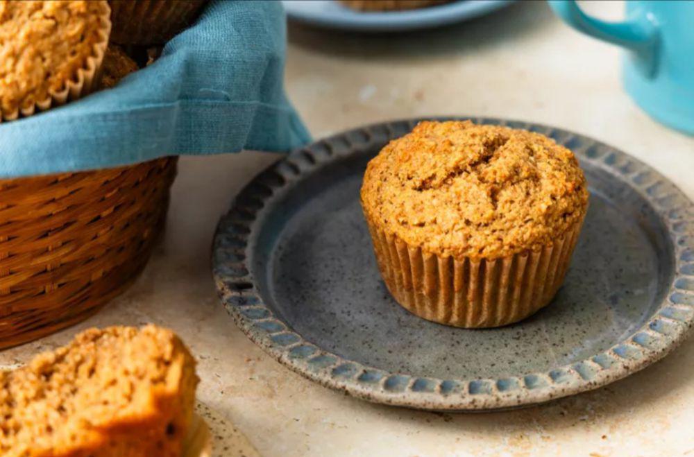 ilustrasi bran muffin (simplyrecipes.com/Mark Beahm)