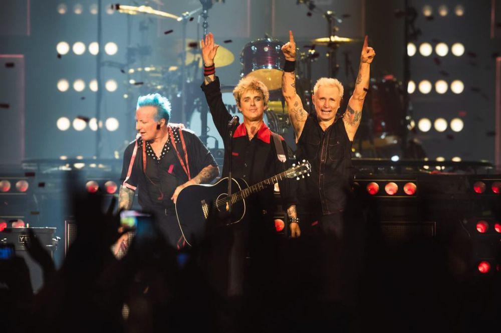 4 Lagu Green Day yang Berisikan Protes Terhadap Pemerintah