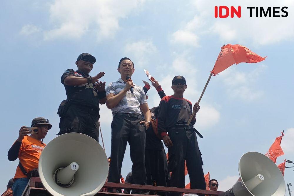 Tom Lembong Orasi di DPR: Momen Kritis, Kita di Persimpangan Sejarah