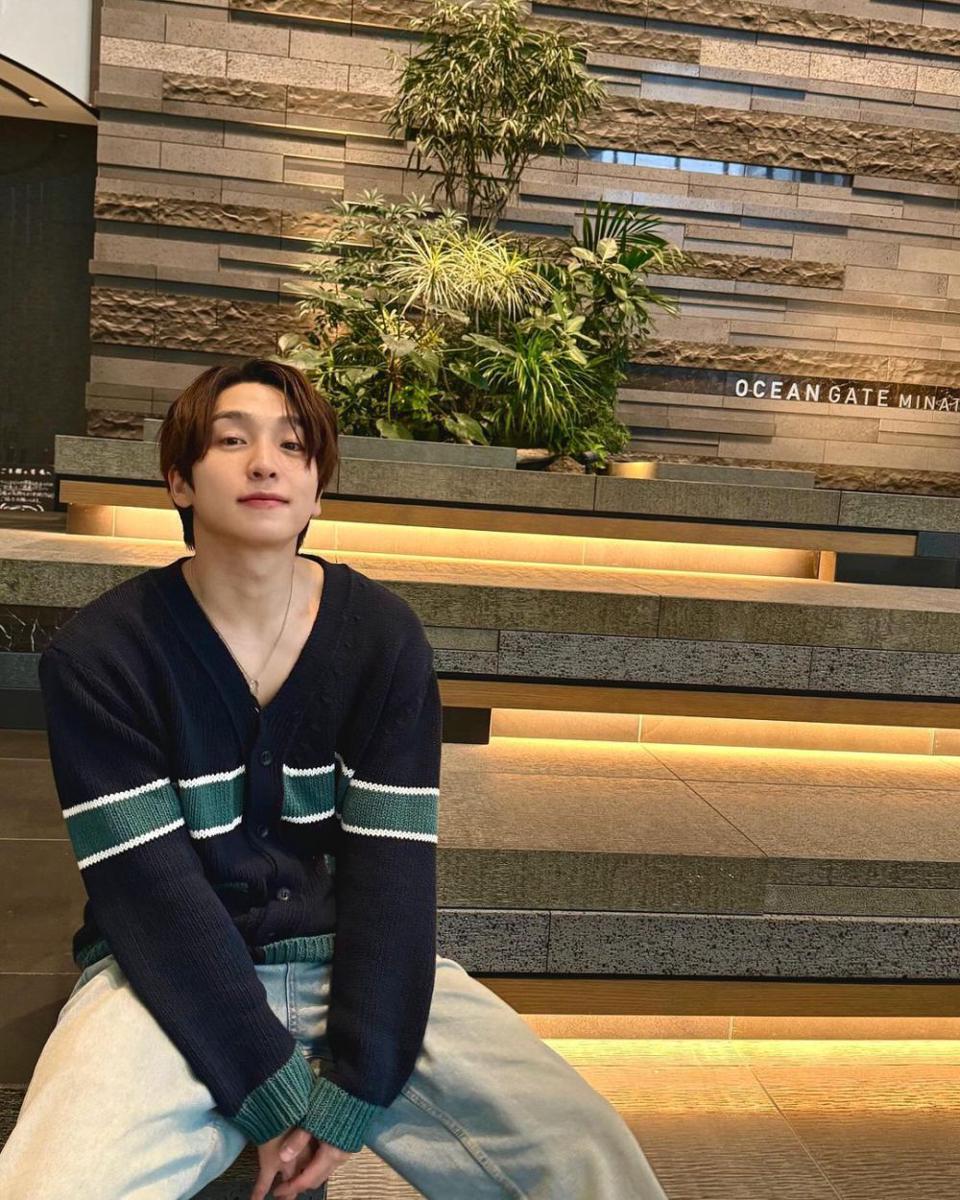 potret OOTD kasual ala Sangyeon THE BOYZ (instagram.com/thesangyeon)