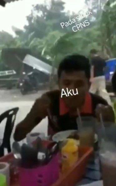 meme disuruh emak daftar CPNS (x.com/dhanypramata)