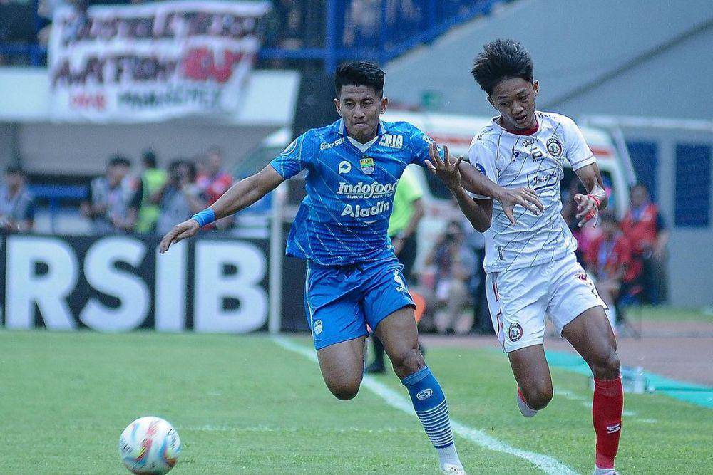 Arema FC dalam laga melawan Persib Bandung pada putaran kedua Liga 1 2023/2024. (instagram.com/aremafcofficial)