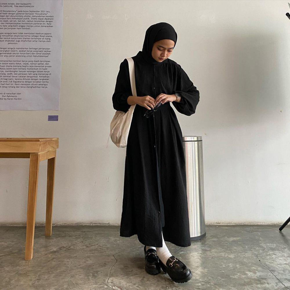 ide OOTD hijab dengan tunik dan dress ala Maryam Nurul (instagram.com/maryamnurul)