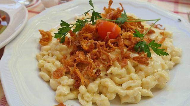 Käse Spätzle (pixabay.com/RitaE)