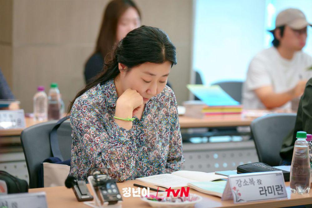 Ra Mi Ran di pembacaan naskah drama Jeong Nyeon: The Star is Born (dok. tvN)