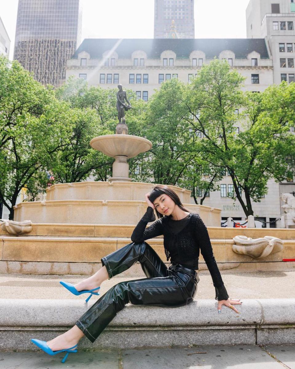 outfit Helen Hiu (instagram.com/helenhiuu)