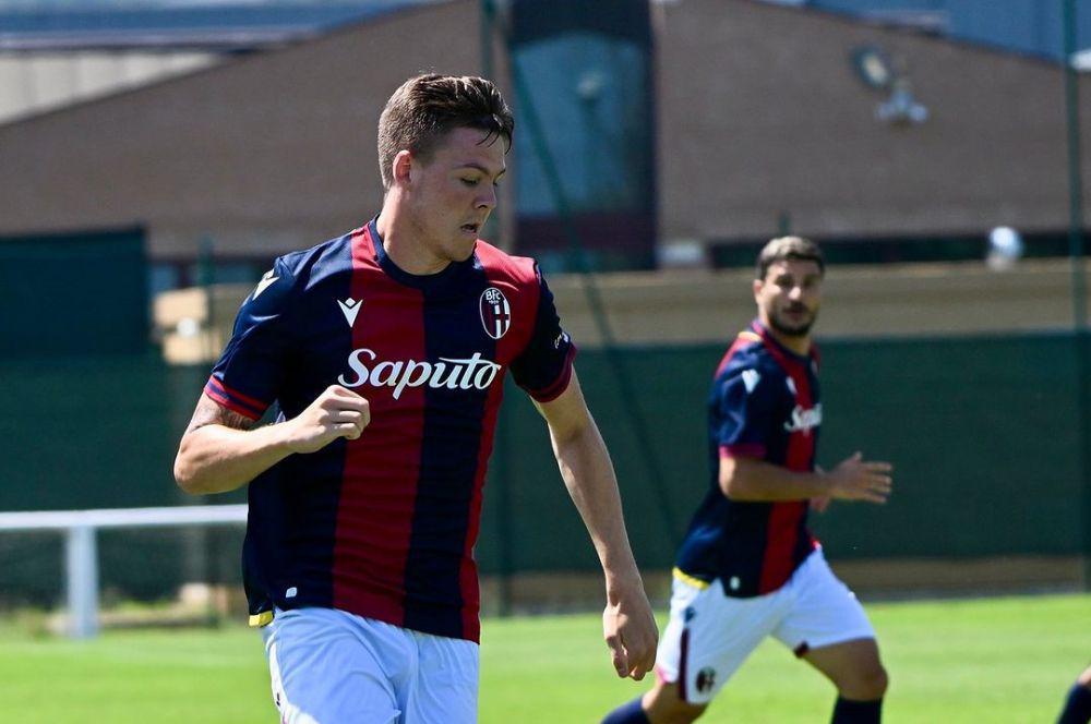 Emil Holm (instagram.com/bolognafc1909)
