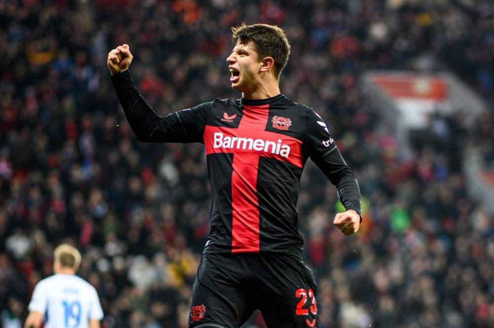 Adam Hlozek (instagram.com/bayer04fussball | instagram.com/ahlozek)