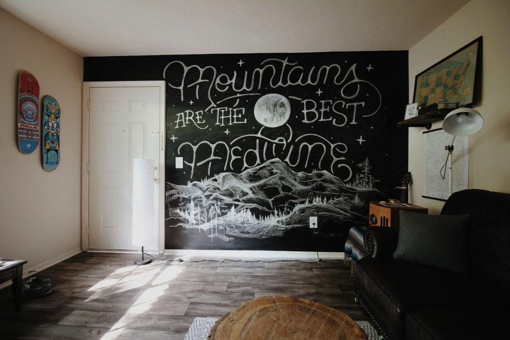 ilustrasi mural quotes (unsplash.com/Jesse Bowser)
